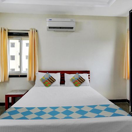 Oyo Home Msr Guest Inn Homestay Nellore Exteriör bild