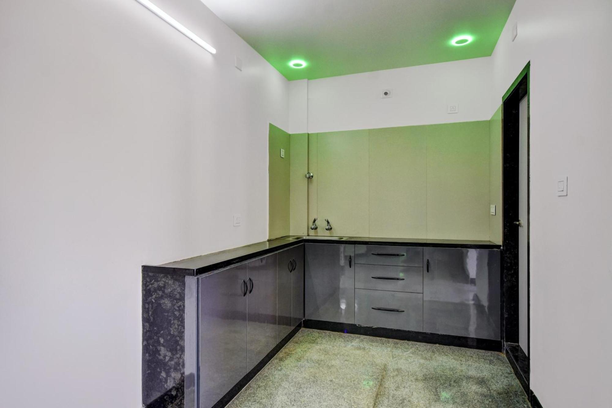 Oyo Home Msr Guest Inn Homestay Nellore Exteriör bild