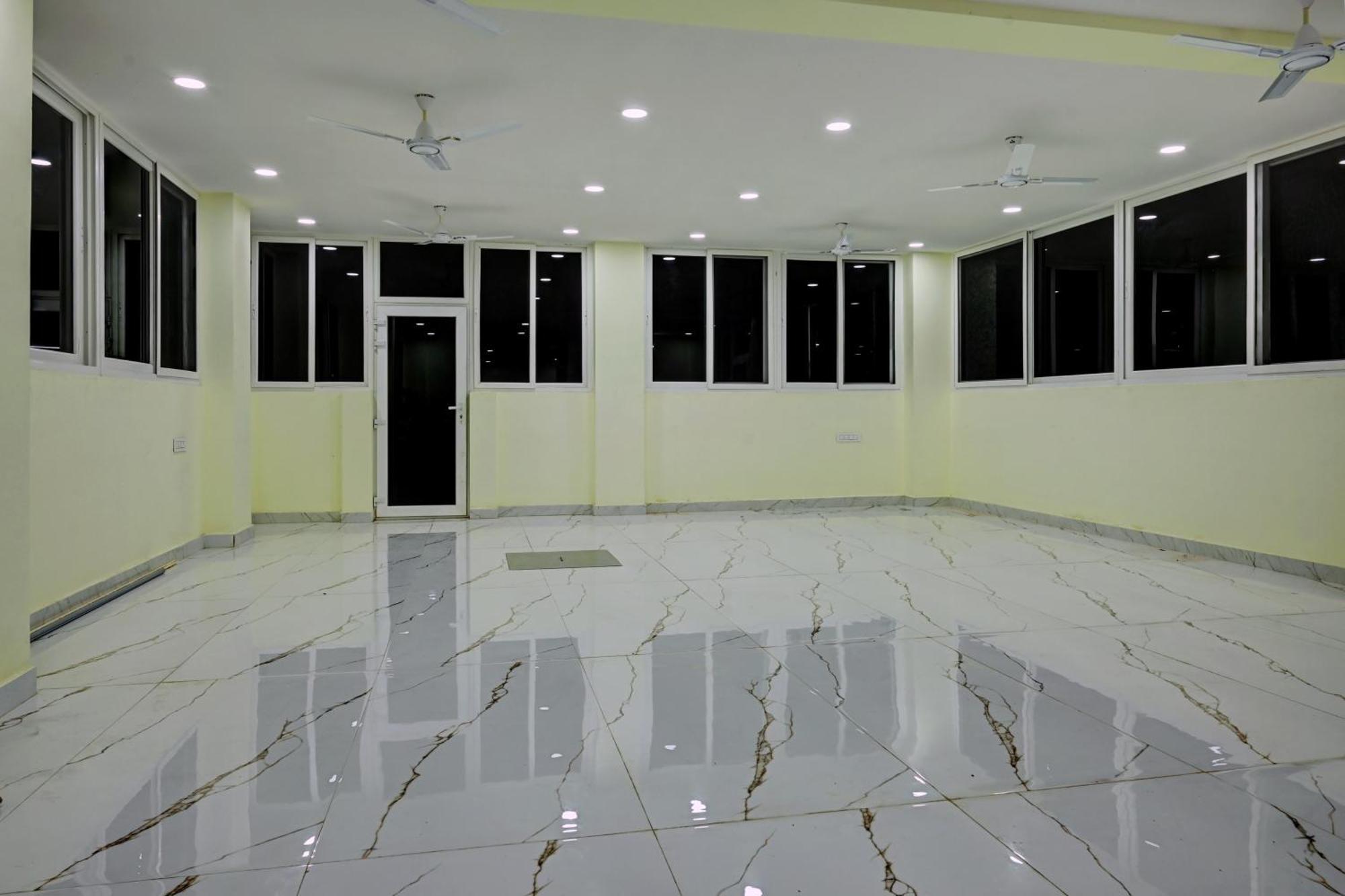 Oyo Home Msr Guest Inn Homestay Nellore Exteriör bild