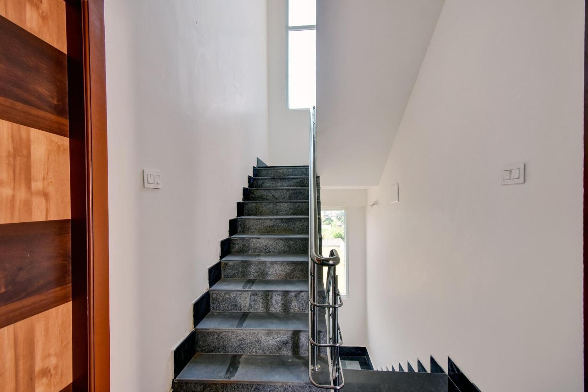 Oyo Home Msr Guest Inn Homestay Nellore Exteriör bild