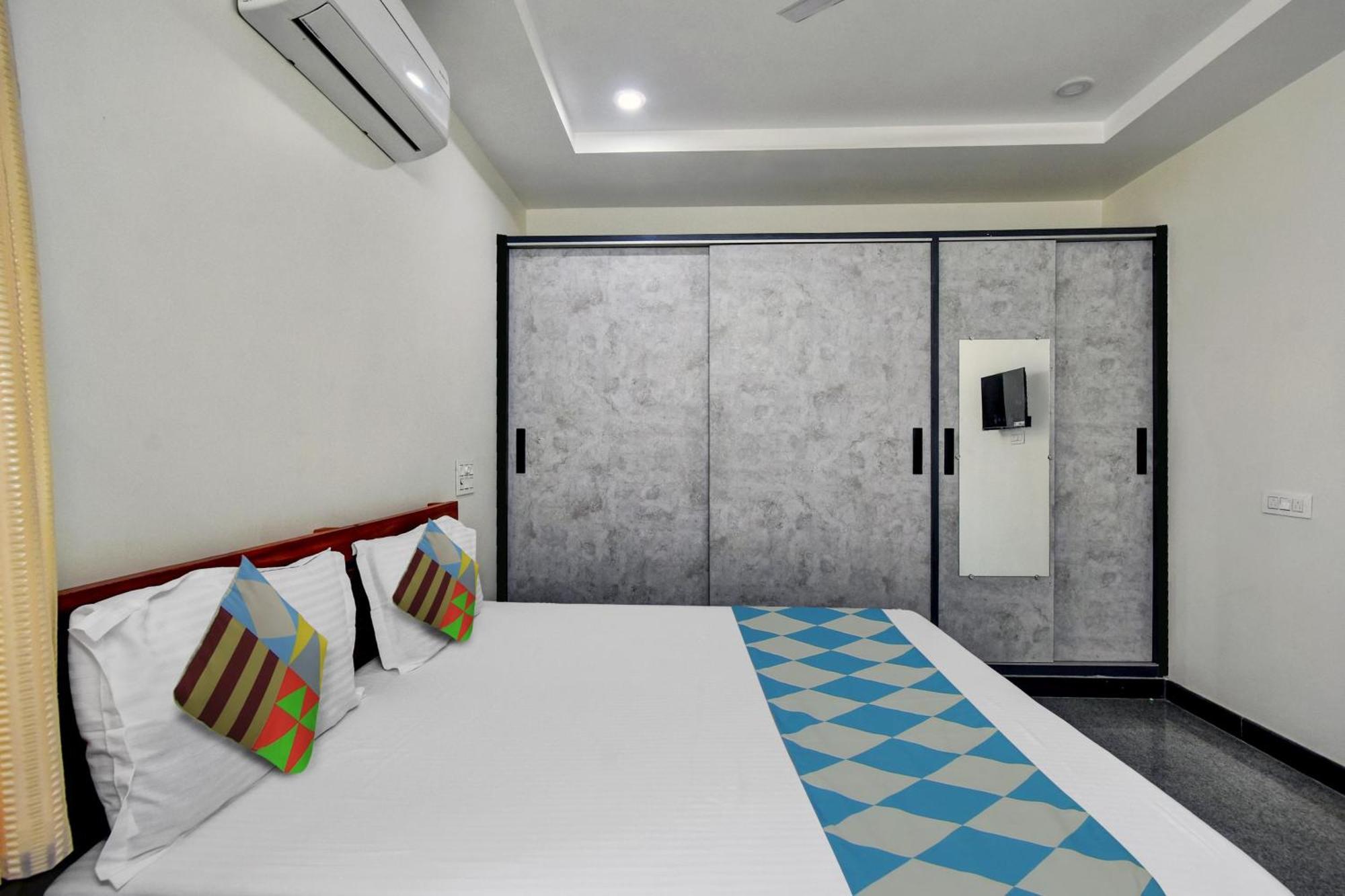 Oyo Home Msr Guest Inn Homestay Nellore Exteriör bild