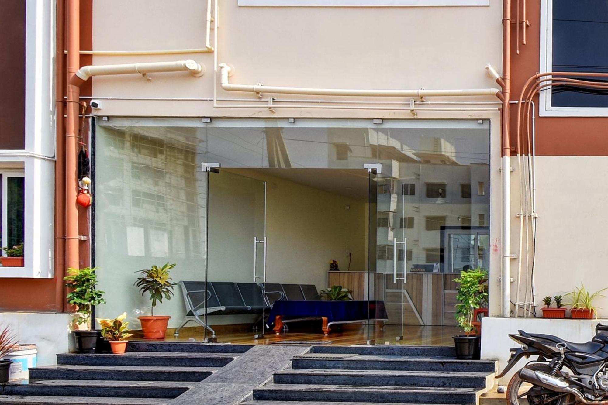 Oyo Home Msr Guest Inn Homestay Nellore Exteriör bild