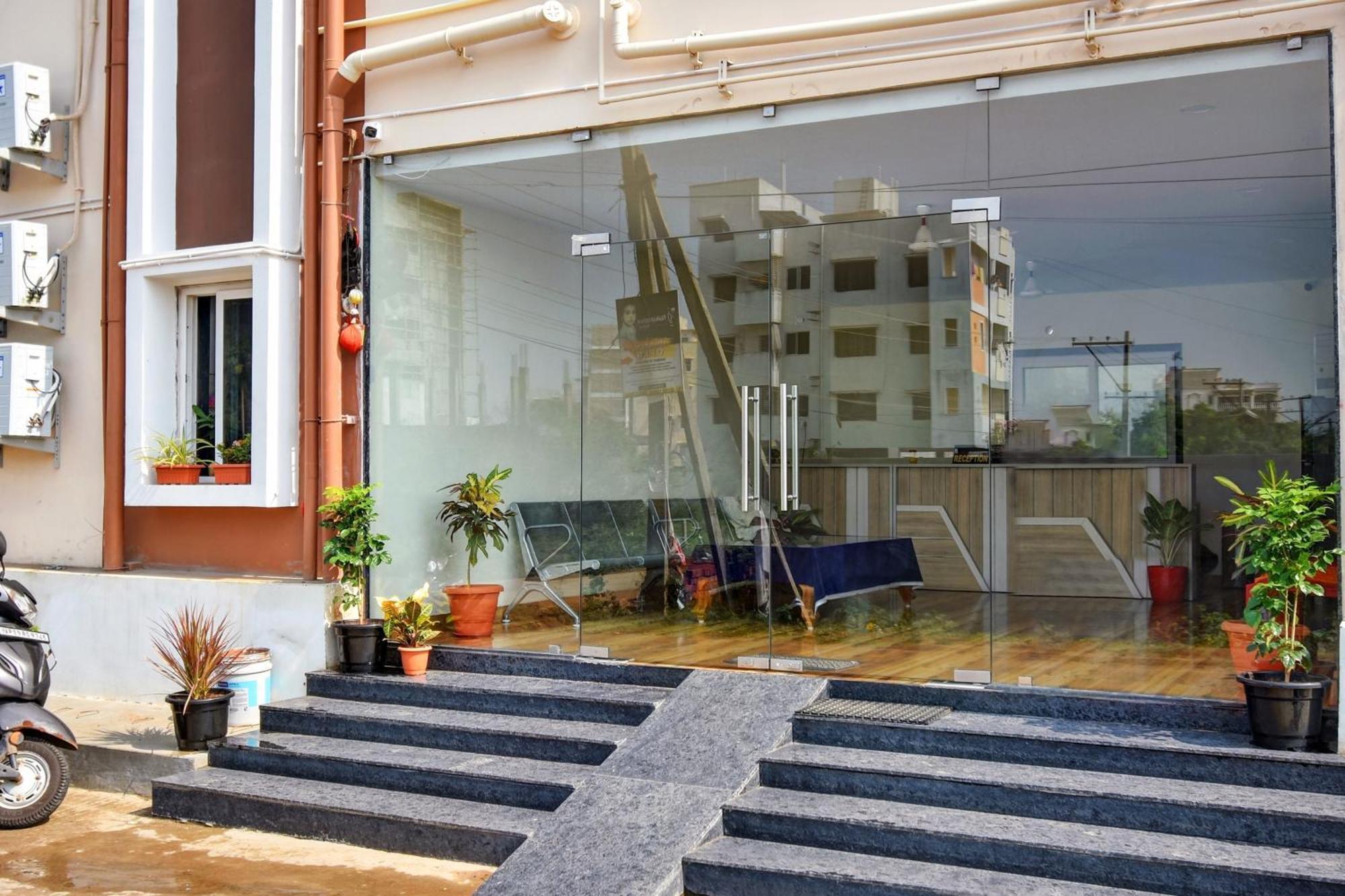 Oyo Home Msr Guest Inn Homestay Nellore Exteriör bild