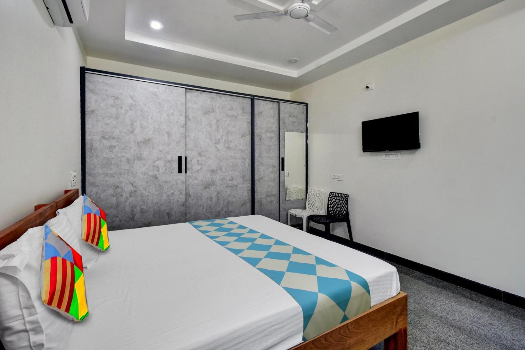 Oyo Home Msr Guest Inn Homestay Nellore Exteriör bild